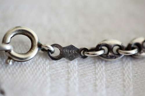 A wonderful sterling silver unisex chain with a beautiful design in stunning condition
