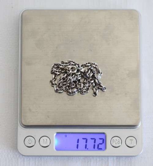 A wonderful sterling silver unisex chain with a beautiful design in stunning condition