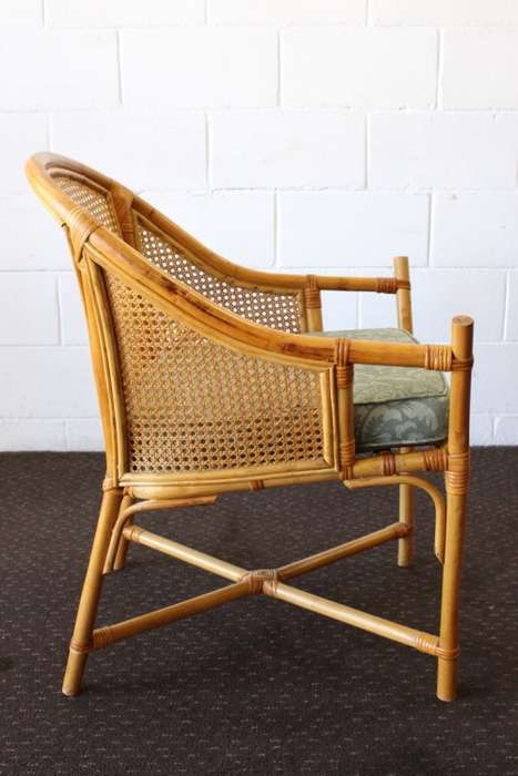 Charming & very stylish wicker and bamboo occasional arm-chair with a cushion in stunning condition!