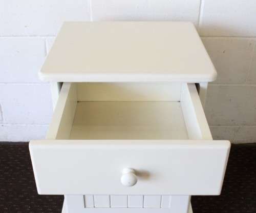 An awesome pair of white Duco bedside pedestals with a single drawer on runners & a cupboard