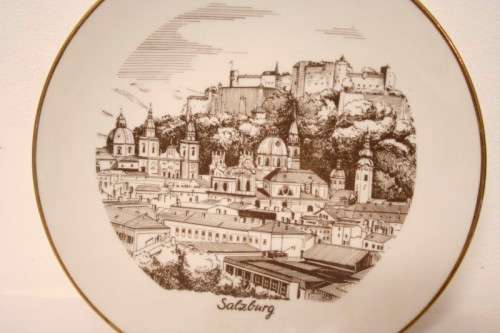 **RS17** 3 fabulous assorted, decorative wall plates incl Royal Decor, Seltman. One price for all 3