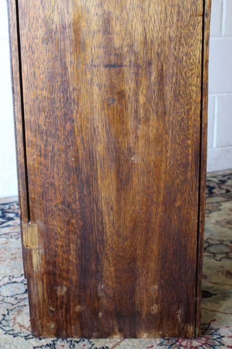 **RS17** Wonderful dark wood bookcase w three shelves - ample space for books or even collectables!