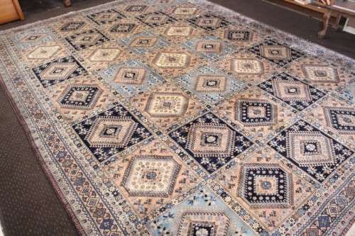 A magnificent & intricately detailed X-large (410cm x 298cm) Persian carpet with a diamond design