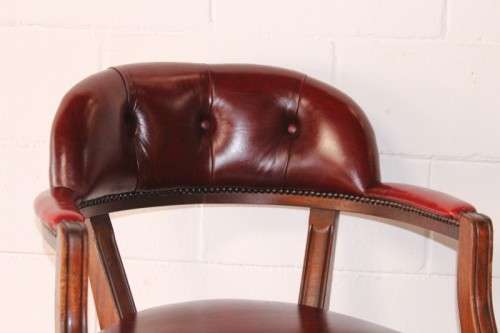 **RS17** A pair of vintage chateau-red leather visitors/ occasional armchairs w/ deep button backs
