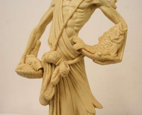 A gorgeous large ornamental Japanese themed oxylite figurine on a black base, fabulous on display