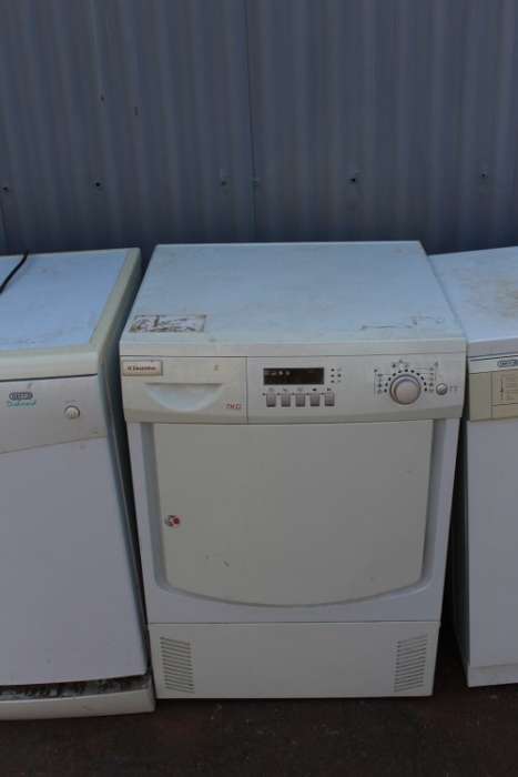 A "Job Lot" of appliances incl Speed Queen, Electrolux and Defy for service or spares/ parts.
