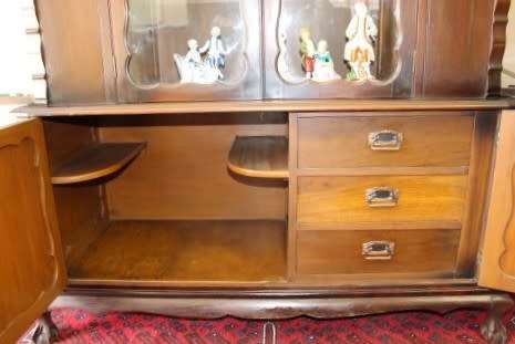 An exquisite vintage Imbuia ball & claw "Don Elly" drinks cabinet w glass doors & drawers. Fabulous!