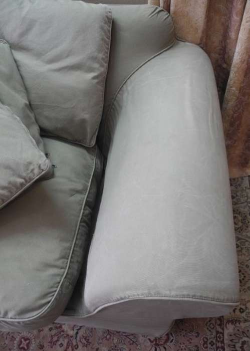 A fabulous quality "oversized" Coricraft 2.53m sofa couch w/ removable covers & comfortable cushions