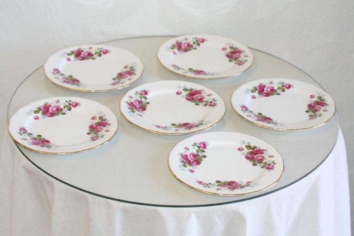 WOW!!! 6 QUEEN ANNE BONE CHINA CAKE PLATES!!! STUNNING SET IN GOOD CONDITION! 1 BID FOR ALL...