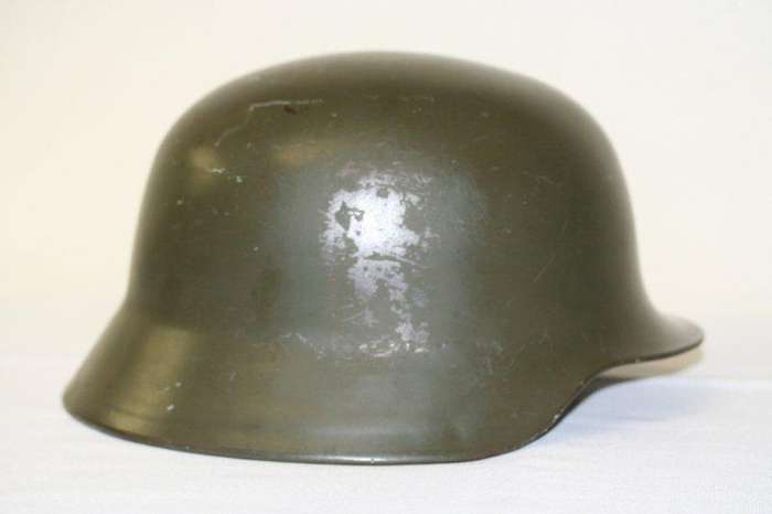AWESOME 1953 BUNDESGRENSHUTZ (GERMAN FEDERAL BORDER GUARDS) HELMET IN GOOD CONDITION!!!