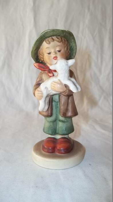 WOW!! AMAZING RARE VINTAGE ORIGINAL "HUMMEL FIGURINE" BY GOEBEL OF WEST GERMANY