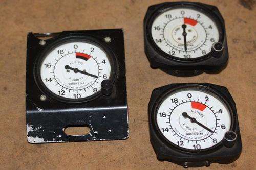 THREE VINTAGE NORTH STAR ALTIMETER GAUGES!!! THIS IS AWESOME WOW!!! BID / GAUGE