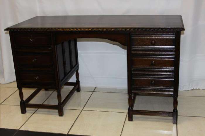 WOW!!! A STUNNING ANTIQUE LADIES WRITING DESK c/w 6 DRAWS!!! UNIQUE AND VERY BEAUTIFUL!!!