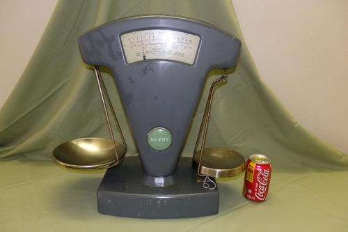 A STUNNING RARE AVERY 1006 "TOBACCO" SCALE WITH DUAL PENDULUM BALANCES AND A LEVEL INDICATOR