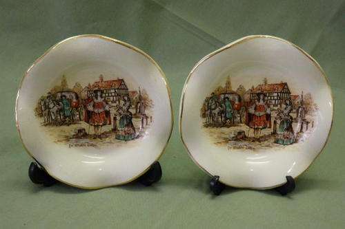 TWO AWESOME VINTAGE LANCASTER & SANDLAND OF ENGLAND "YE OLDEN DAYS" PIN PLATES