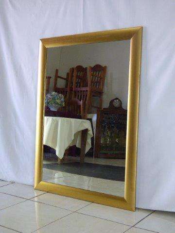 A STUNNING, LARGE GOLD FRAMED WALL HANGING MIRROR, LOVELY IN AN ENTRANCE HALL, ABOVE A MANTLE PIECE!