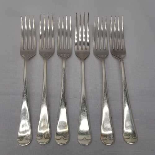 A lovely collection of 12x vintage EPNS silver plated dinner and starter forks