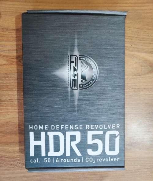 Umarex HDR50 .50 Cal revolver (20 Joule) + holster + 3 mags + 230 rounds + 18 x CO2 cartridges