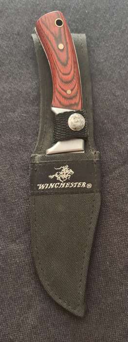 ***Winchester Small Wood Handle Fixed Blade Knife***