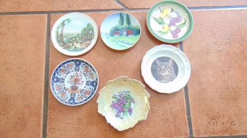 Lot of Small Decorative Pin Dishes