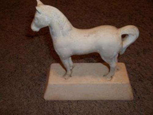 'VINTAGE WHITE HORSE'
