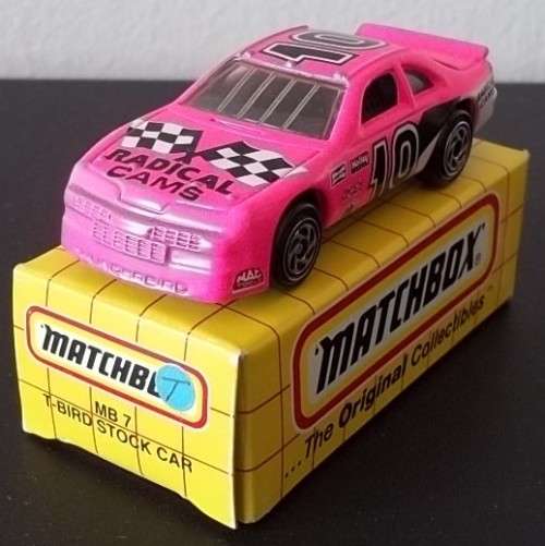 MATCHBOX MB-7 FORD T-BIRD STOCK CAR !! RARE PINK VARIANT !! MINT + Original Box !!
