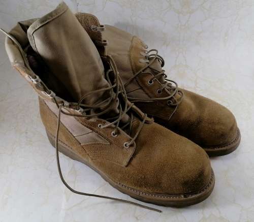 US Army Desert Combat Boots ` Desert Storm Era`