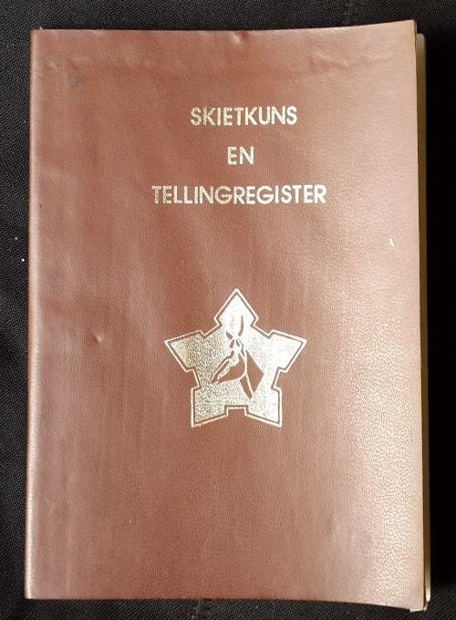 SADF -- Shooting Guide and Score Register -1982- Skietkuns en Tellingregister -- SAW