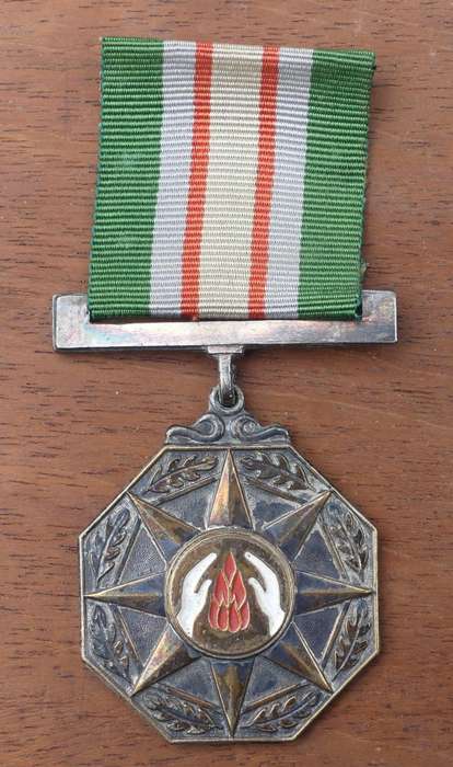 South African Railway Police Star for Merit. -- Full Size Medal -- Unnamed  -- SAR/SAS --