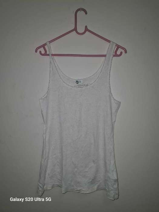 L size white tank top  (as new)