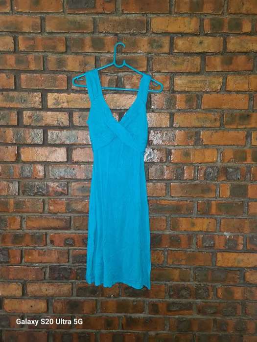 size 10 summer dress (Kelso)(as new)
