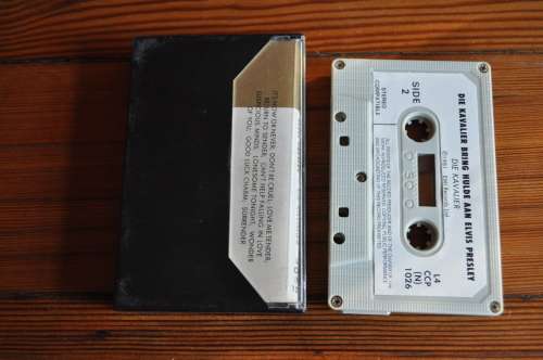 Die Kavalier - Bring Hulde Aan Elvis Presley (Cassette)