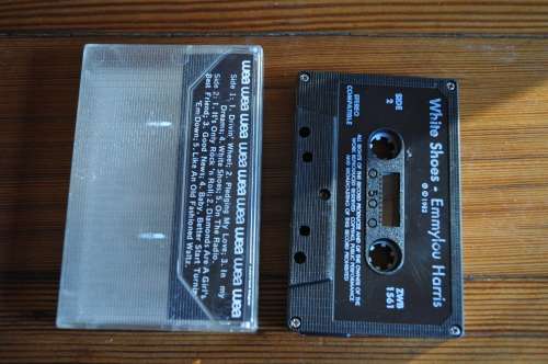 Emmylou Harris - White Shoes (Cassette)