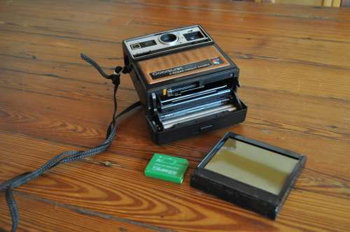 Vintage Kodak Colorburst 100 Camera
