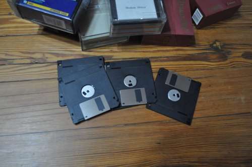 Vintage Pre Owned Floppy Discs 1.44mb