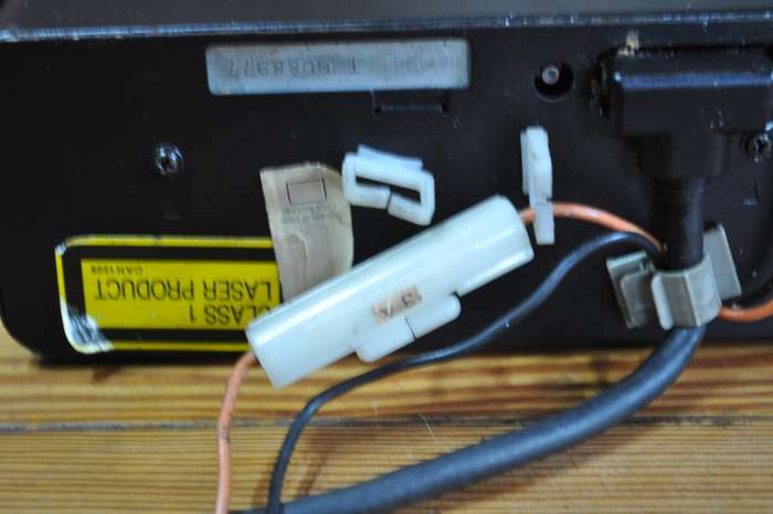 BMW 6 Disc CD Changer With Bracket
