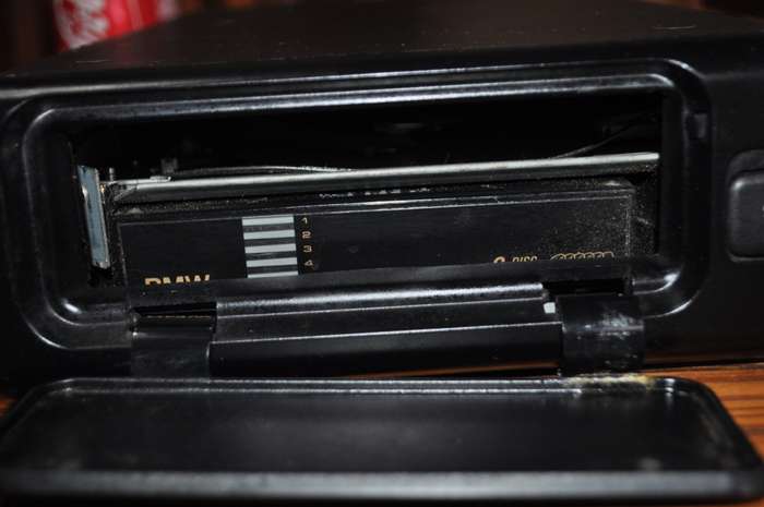BMW 6 Disc CD Changer With Bracket