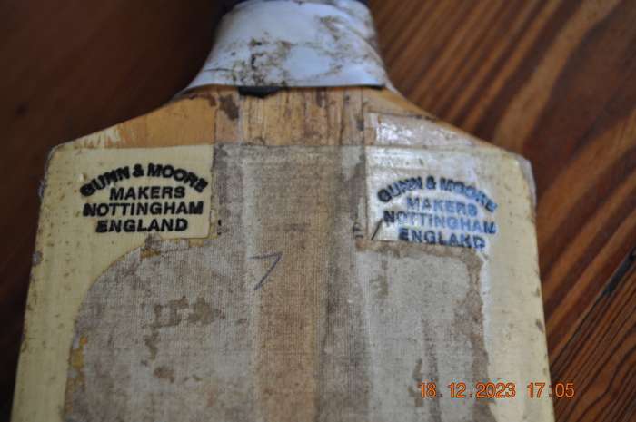 Vintage Gunn and Moore Score Master Special Old School Cricket Bat