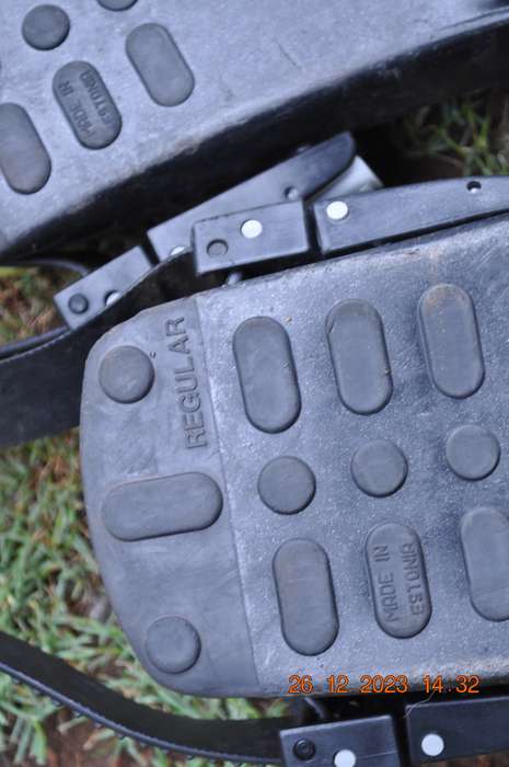 Mares Scuba Fins Regular Size