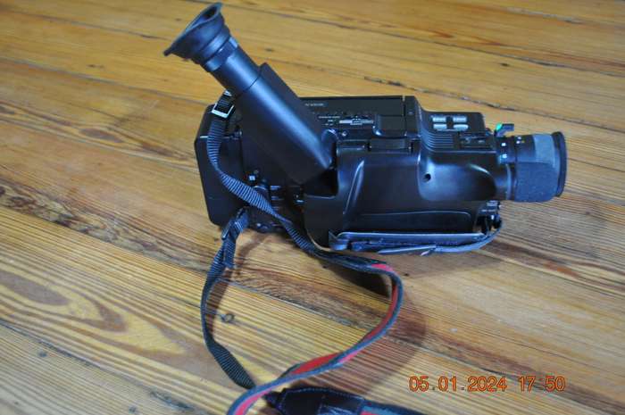 Sony Handycam Video 8 Camera For Parts Or Display (not working)