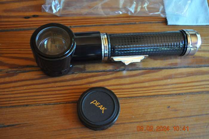 Peak Light Scale Lupe 10 x
