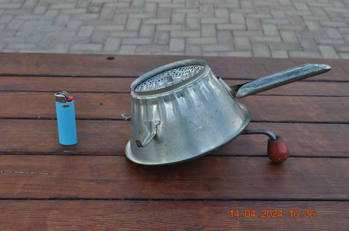 Vintage Passe-Vite Food Ricer Masher Strainer