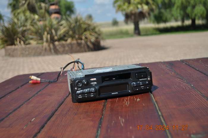 Vintage Phillips Cassette Stereo Car Radio