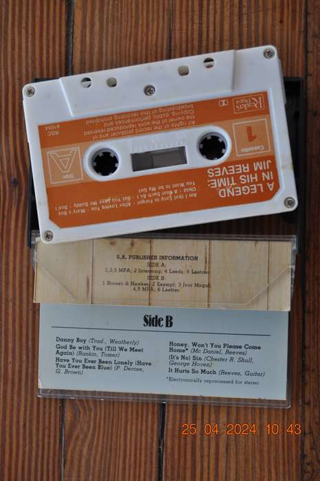 Jim Reeves - A Legend In His Time (Cassette)