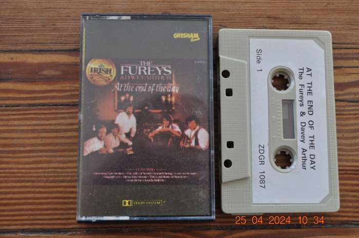 The Fureys & Davey Arthur - At The End Of The Day (Cassette)