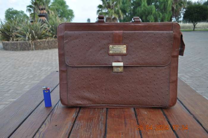 Miland Brown Carry Bag