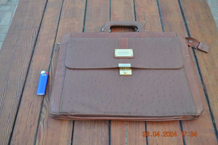 Miland Brown Carry Bag