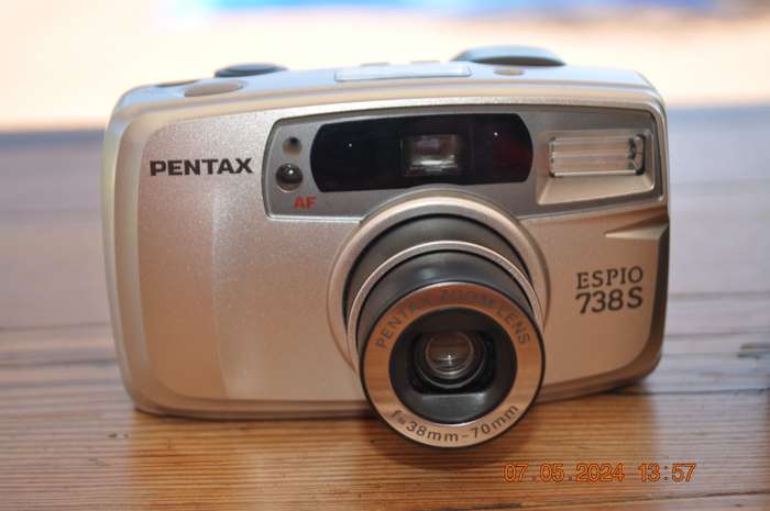 Pentax Espio 738S 35mm Film Camera With Zoom