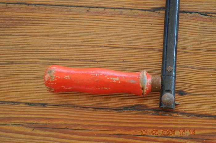 Vintage Fredsaw Wood Handle