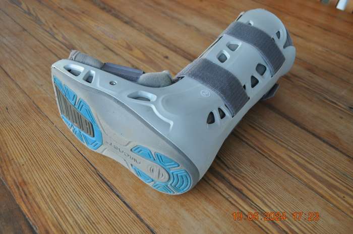 Aircast Moonboot Size Extra Small